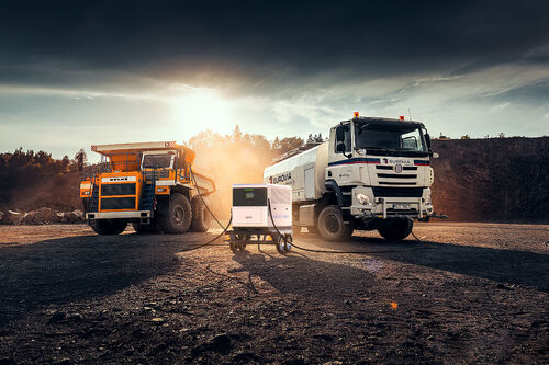 के बारे में नवीनतम कंपनी समाचार केबल उलझन और ग्रिड विस्तार को अलविदा कहें: कैसे डोर एनर्जी का मोबाइल एनर्जी स्टोरेज और चार्जिंग सिस्टम पोर्ट संचालन को नया आकार देता है